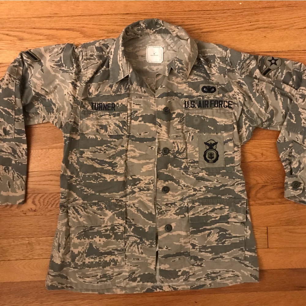 US Air Force Camouflage Utility Jacket - Women’s - name Turner‎